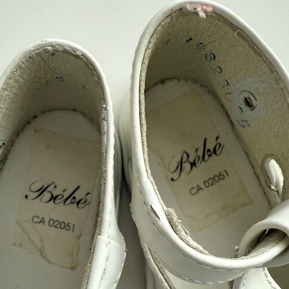 Toddler/Enfant Bebe Classic White Shoes - Size 2 (11cm) - Picture 4 of 7